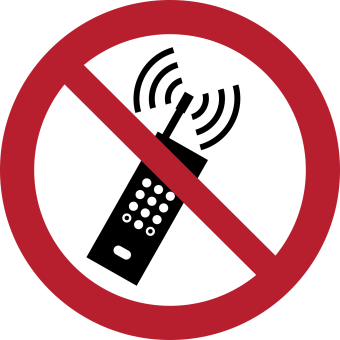 P013 - Eingeschaltete Mobiltelefone verboten - selbstklebend 